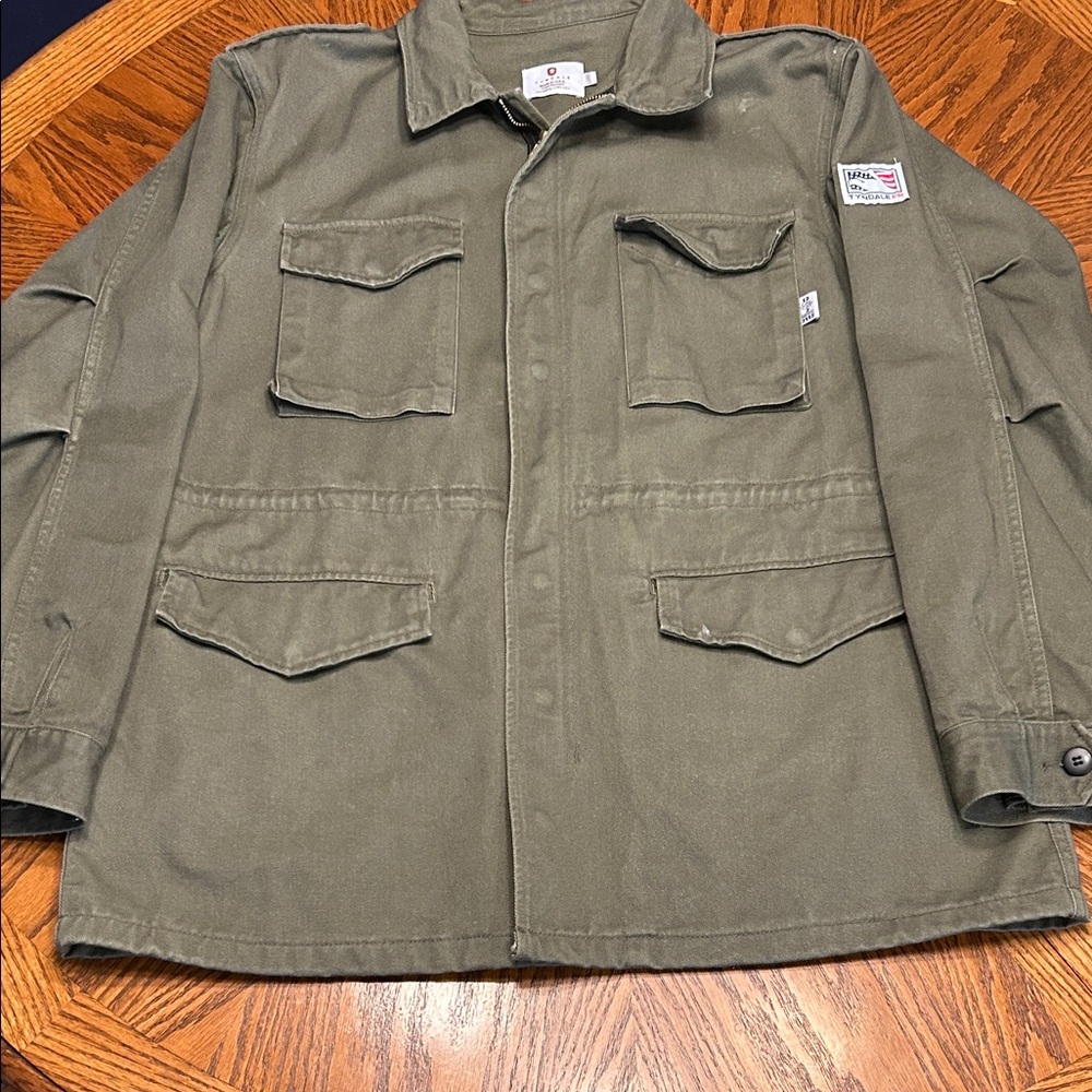 3/$60 Tyndale Olive Green Classic FR Freedom Field Coat. Size L